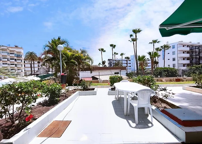 Koka16 Pool Apartman *